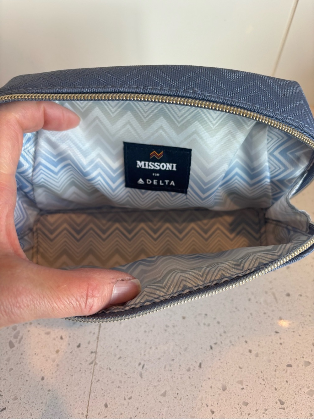 7 various Cosmetic Makeup BAGS (La Mer, Estee Lauder, Missoni!) - All like new! - Picture 3 of 8